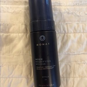 Monat Moxie Moose